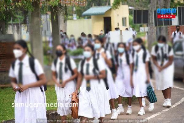 பாடசாலை மாணவர்களுக்கு அதிர்ச்சி அறிவிப்பு..! இன்று முதல் அதிகரிக்கும் கட்டணங்கள்..! 